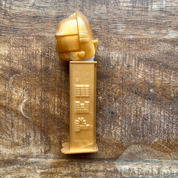 Pez Dispensers - Picture 10 of 12